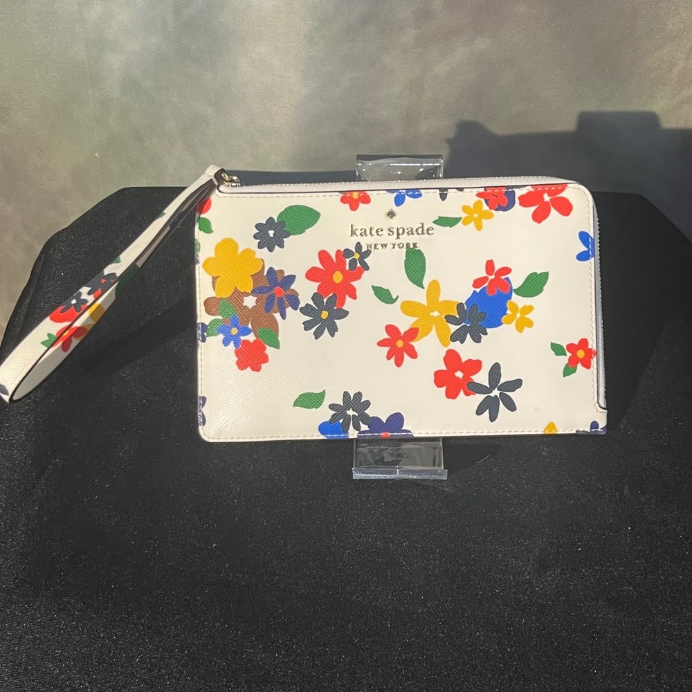 Kate Spade New York Floral Saffiano Leather L-Zip Wristlet Pouch White